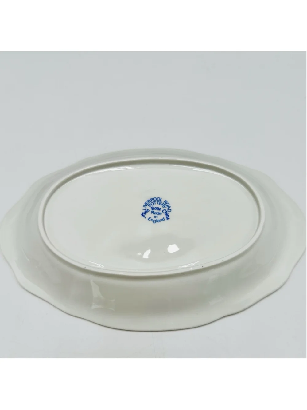 Liverpool Road Pottery Oval Lobster Plate Gold Trimmed Made in England 8.5" - Picture 3 of 7